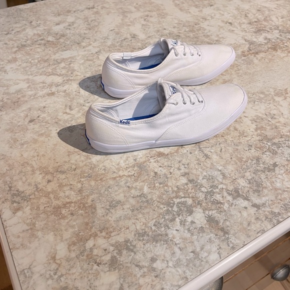 Wins white Keds - Picture 4 of 8